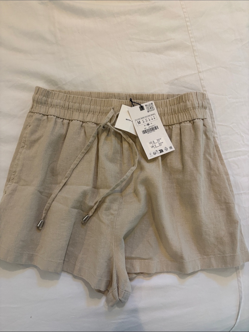 ZARA Light Beige Womenโs Drawstring Linen Shorts
